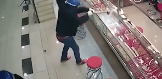 防盜之王——PVB（聚乙烯醇縮丁醛）防爆玻璃