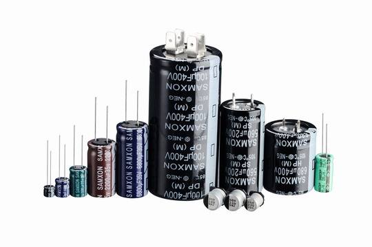 二茂鐵離子液體電容器的相關(guān)研究